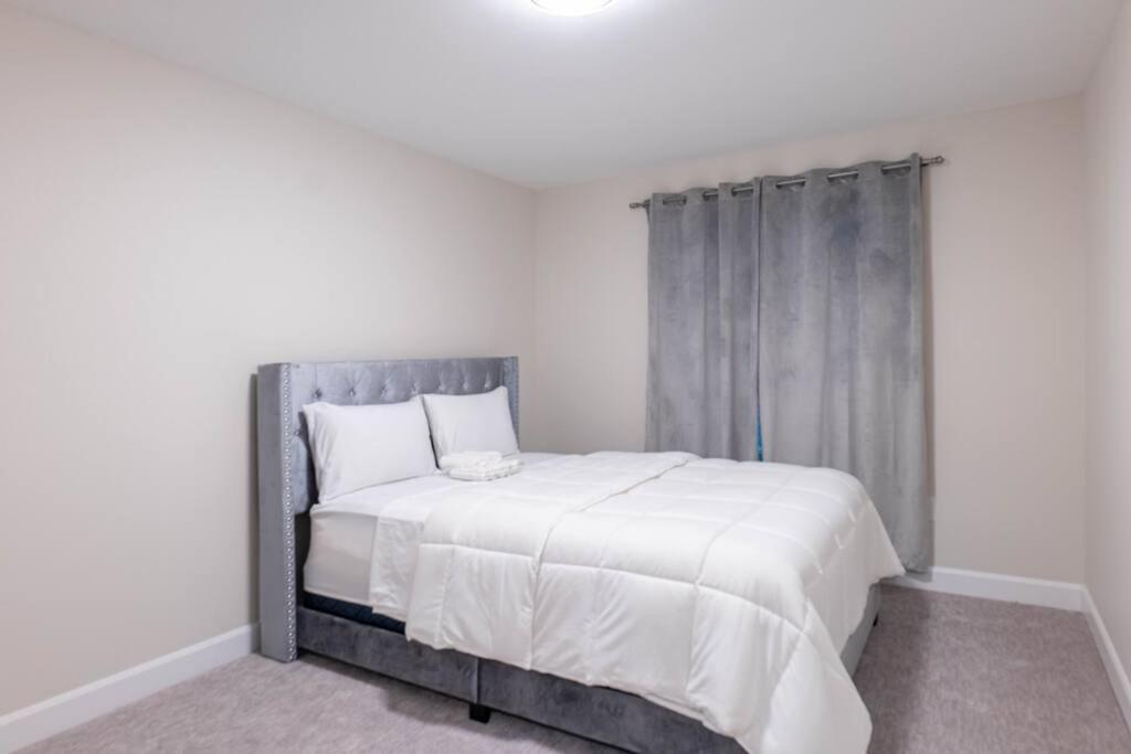 Apartament Luxury Niagara 3 Bdr Townhouse /Garage Zewnętrze zdjęcie